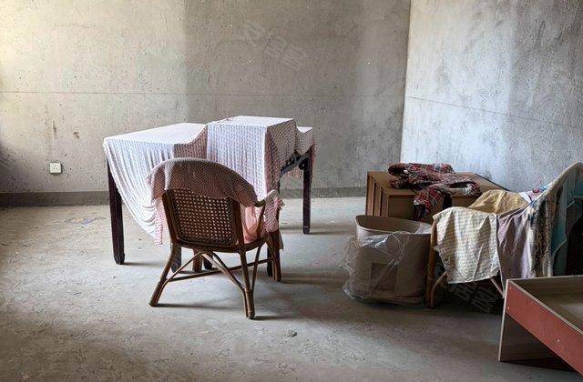 东方绿洲2室1厅83㎡72万二手房图片