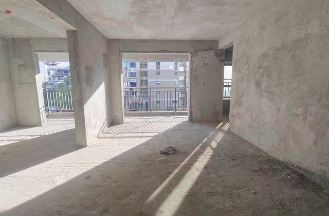 新瑞湖畔4室2厅106㎡112万二手房图片