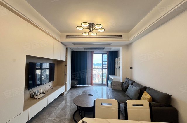 梦想天街1室2厅65㎡35.6万二手房图片