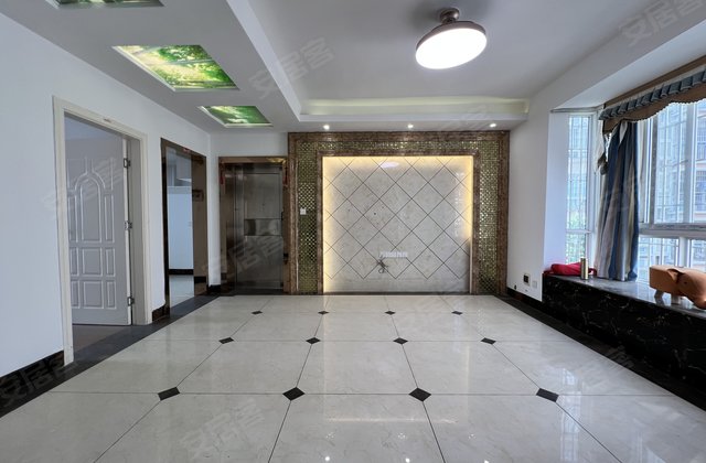 文昌苑二期4室2厅142㎡49.8万二手房图片