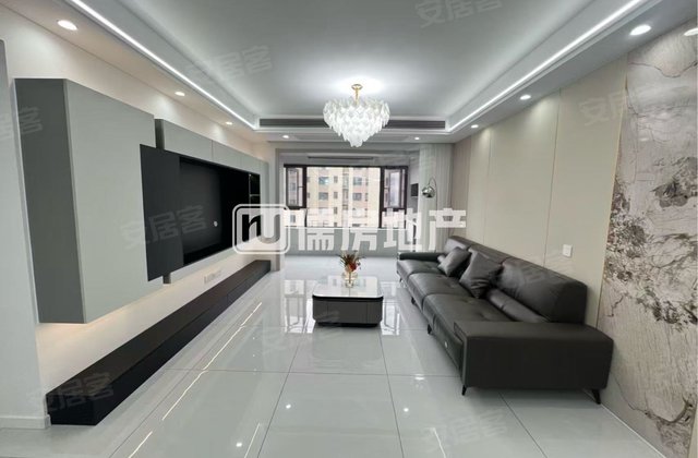 翡翠公馆3室2厅126.06㎡93.8万二手房图片