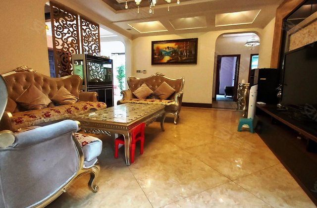 185万 康田栖樾 南北通透 满二 住房 4室2厅