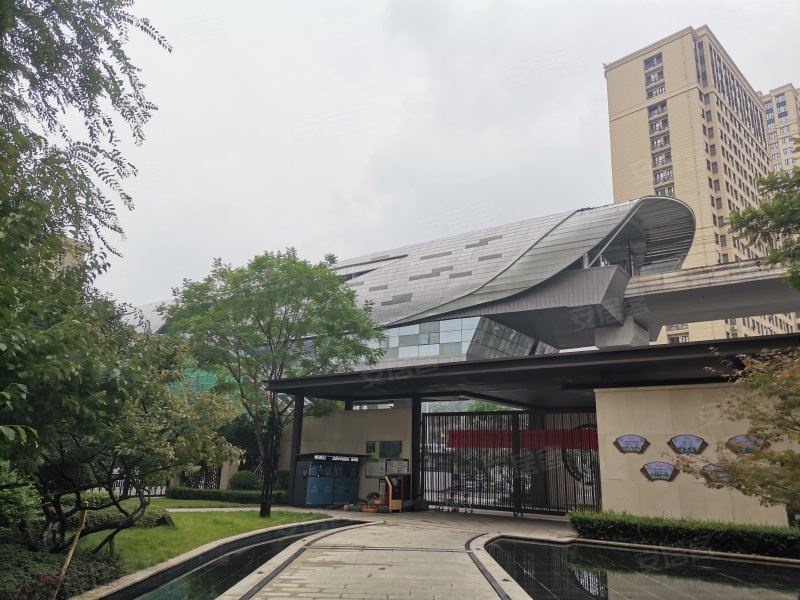 融创滨江壹号臻江府