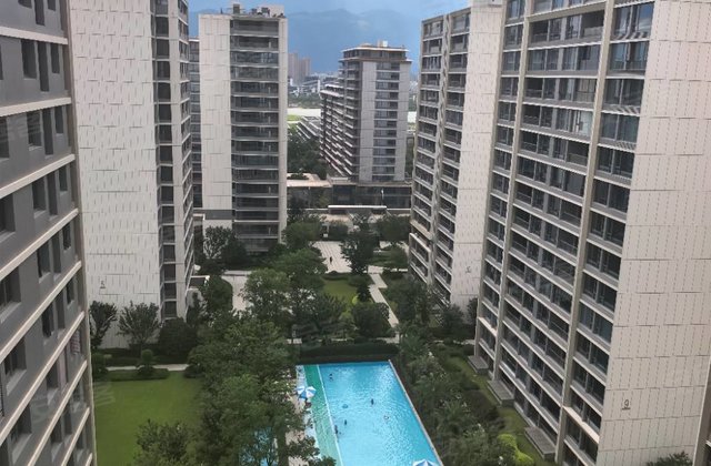 灵湖名著4室2厅130㎡225万二手房图片