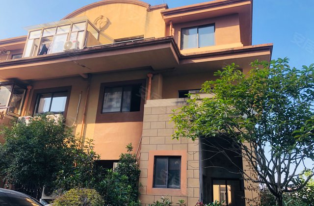 新世界凯旋城(别墅),春风路,近经发大道