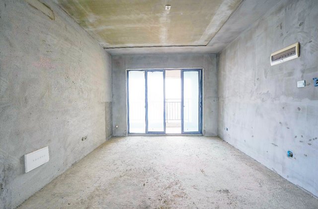 中南国际眼镜城4室2厅125㎡68万二手房图片