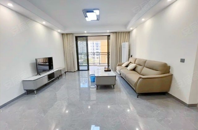 隆生仲恺花园4室2厅134.38㎡74.9万二手房图片