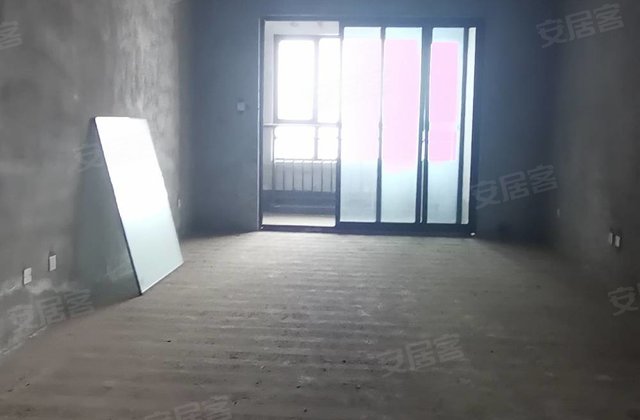 凤凰湾二期3室2厅118㎡46万二手房图片