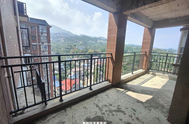 山水一鸣3室2厅129㎡45.8万二手房图片