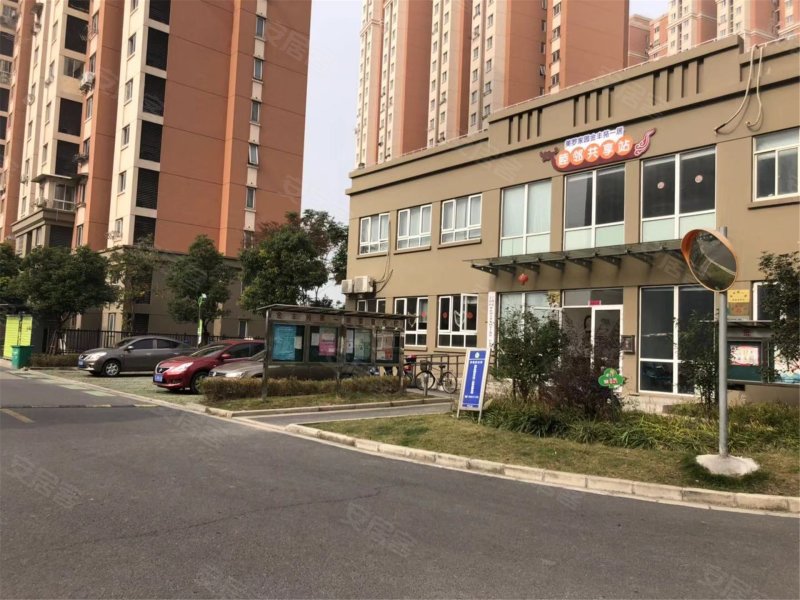 美罗家园金丰苑第一居民区