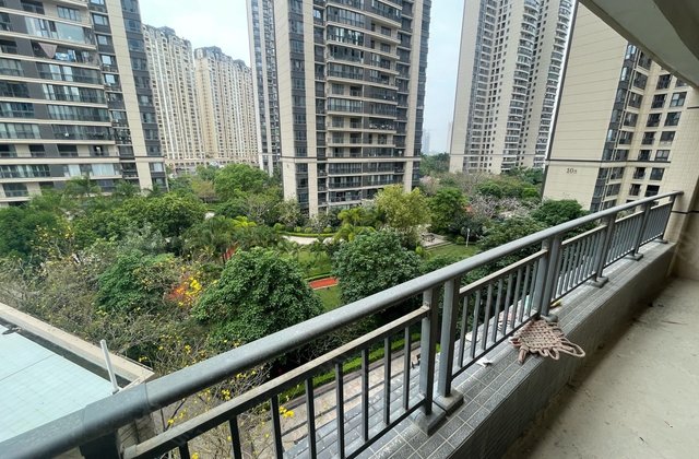中海花园4室2厅125㎡150万二手房图片