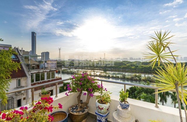 厦门房产网>厦门小区>思明小区>白鹭洲小区>西堤别墅>