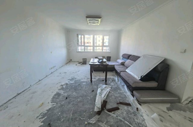 城南小区安居苑3室2厅141㎡68万二手房图片