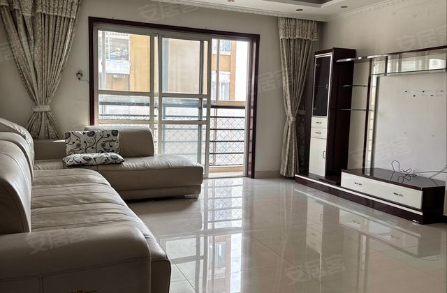 大城商厦3室2厅134㎡35万二手房图片