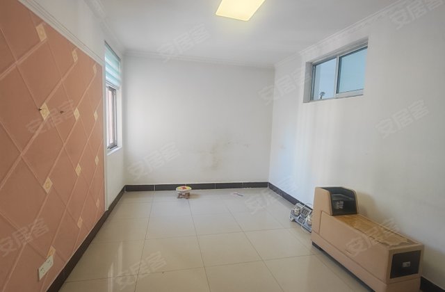 滕州安居小区3室1厅82㎡46.8万二手房图片