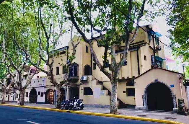 修道院公寓2室2厅88㎡998万二手房图片