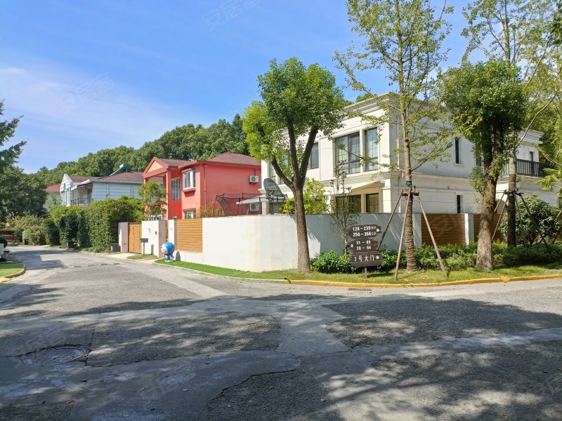 久事西郊花园(别墅)