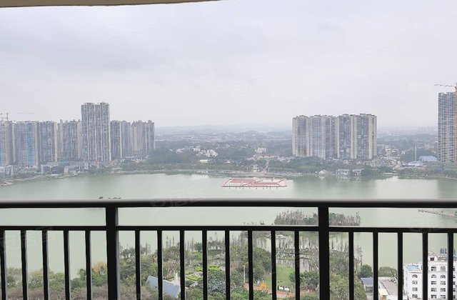吾悦公馆B区4室2厅143㎡86万二手房图片
