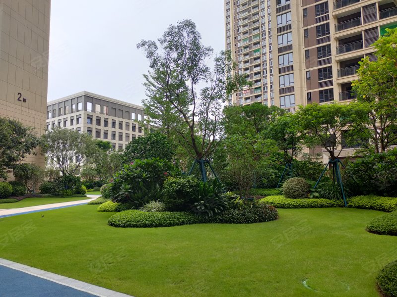 龙湖春江紫宸