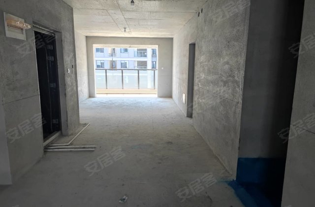 宏江瀚苑4室2厅158㎡137万二手房图片