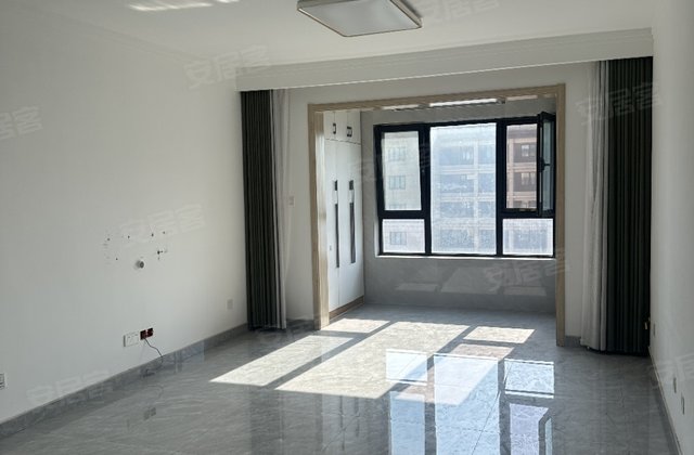 中梁首府3室2厅116㎡50万二手房图片