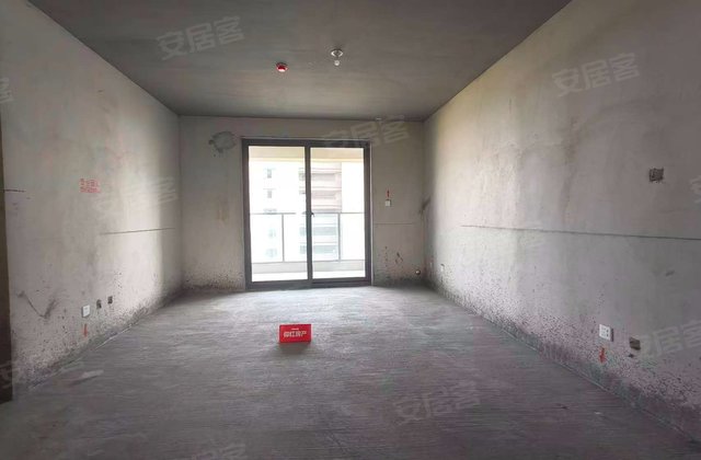 高新嘉园3室2厅133.47㎡57万二手房图片