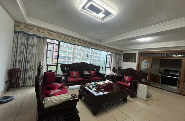 和园小区5室2厅212㎡128万二手房图片