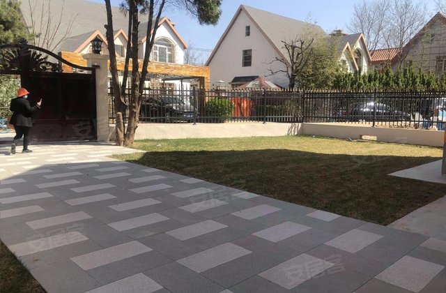 毓秀园6室2厅297.6㎡950万二手房图片