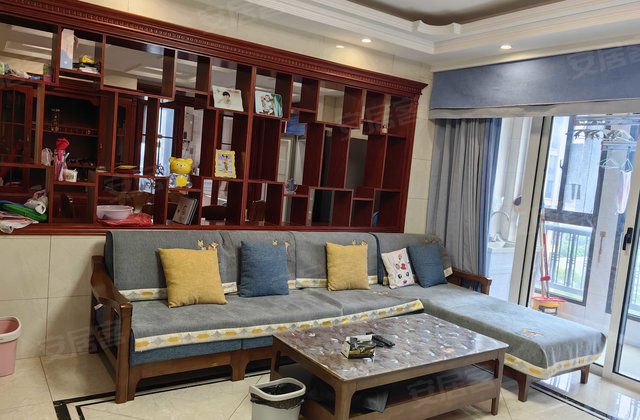 星龙湾3室2厅136.6㎡100万二手房图片