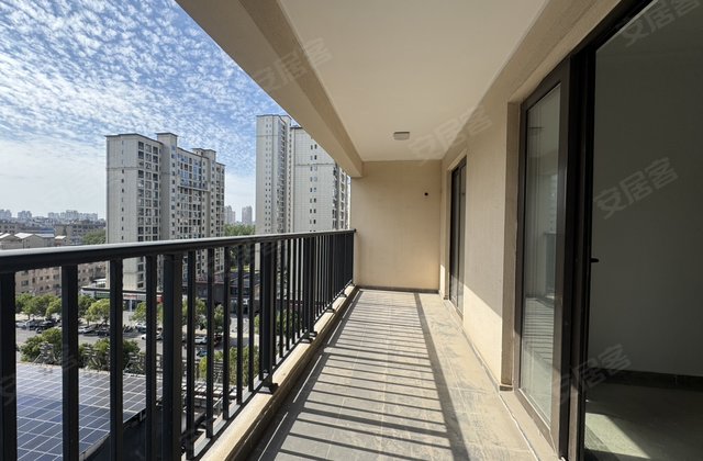 富力院士廷3室2厅101㎡74.8万二手房图片