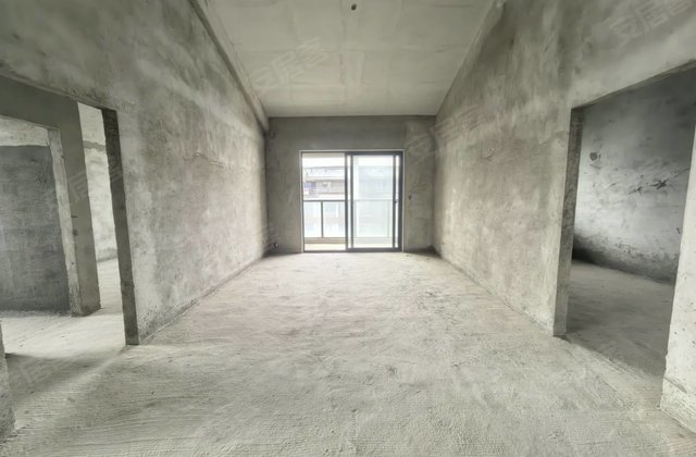香樟里那水岸4室2厅131㎡104万二手房图片