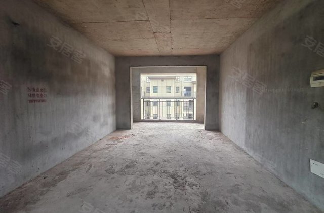 翡翠明珠3室2厅126.78㎡82万二手房图片