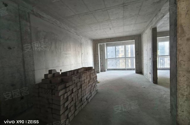 盐阜天鹅丽都3室2厅111.39㎡72.8万二手房图片