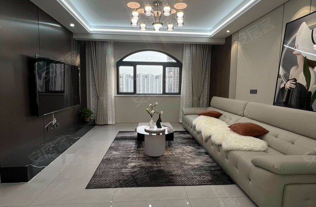 天山名苑6室3厅223㎡116万二手房图片