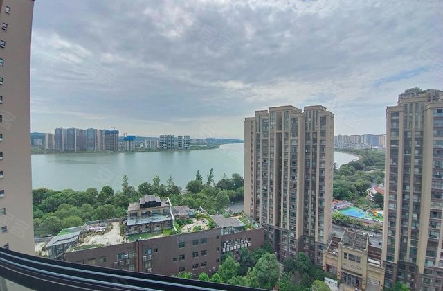 三江国际丽城澜岸4室2厅121㎡127万二手房图片