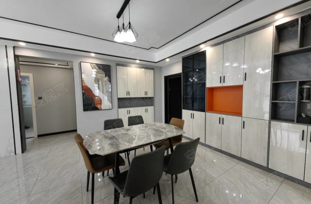 龙鹏世纪城3室2厅128㎡65.8万二手房图片