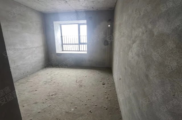 西湖国际3室2厅135㎡61万二手房图片