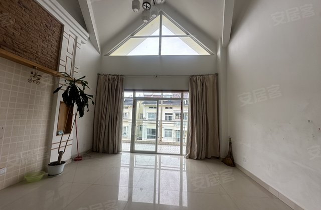 九龙新天地御景园6室2厅175㎡59.6万二手房图片