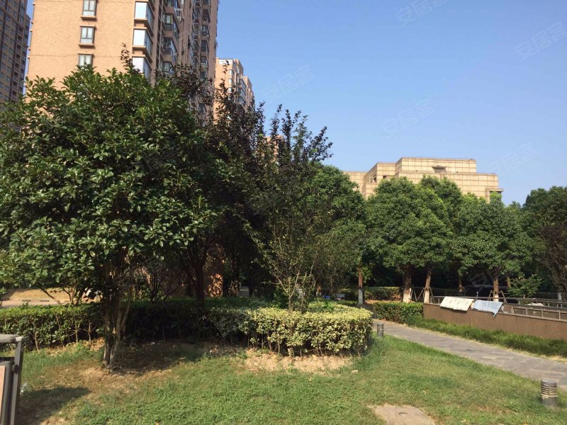 万业紫辰苑(a区)