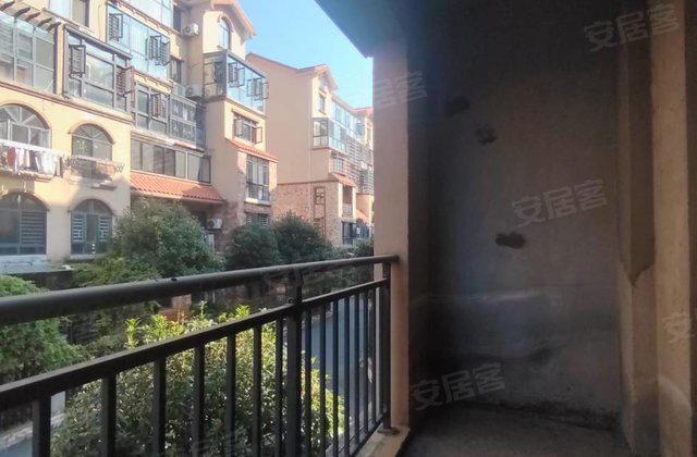 福星御景城4室2厅185㎡60万二手房图片