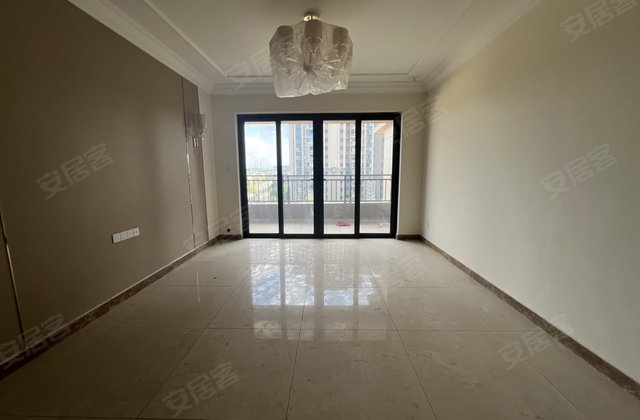 恒大翡翠华庭3室2厅100㎡62万二手房图片