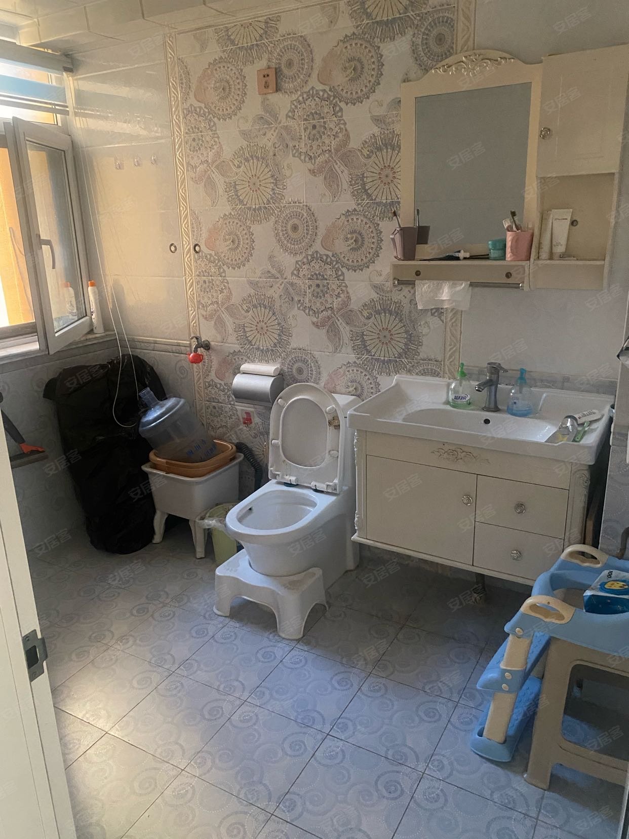 地质家苑3室2厅2卫126.75㎡南北48.8万