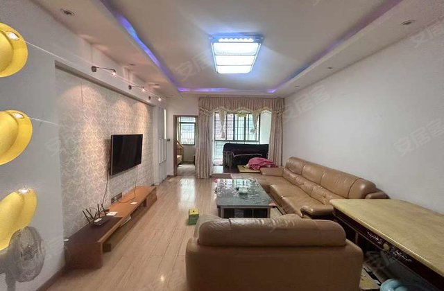 东方建材市场4室2厅126㎡32.8万二手房图片