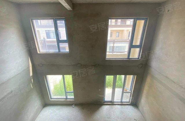 沈阳房产网>沈阳小区>沈北新区小区>道义小区>富力院士廷(别墅)>640