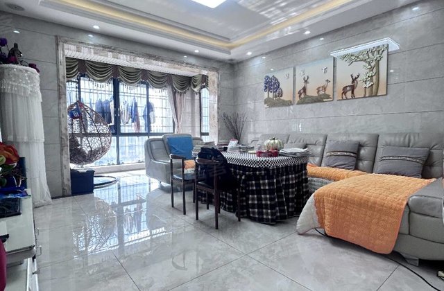 恒顺世家4室2厅158.8㎡75万二手房图片