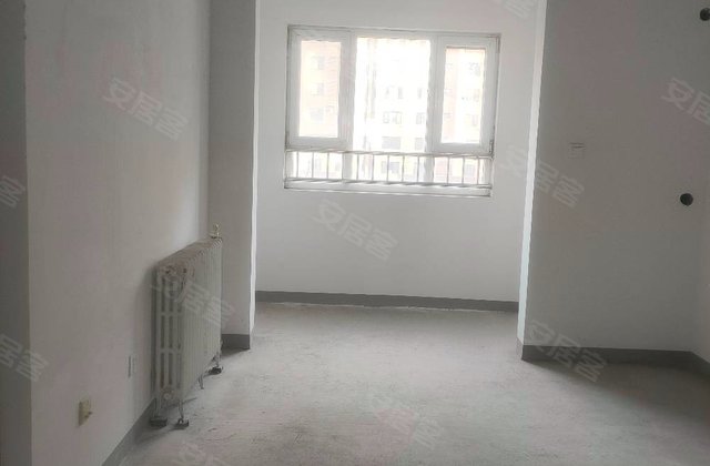 中东路121号院2室1厅93㎡230万二手房图片