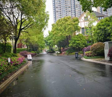 秀湖云间绿大地(别墅)