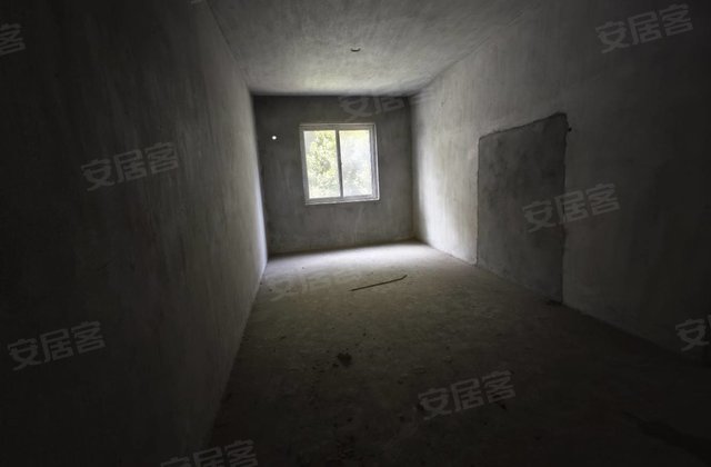 暨阳半岛豪园3室2厅139㎡76万二手房图片
