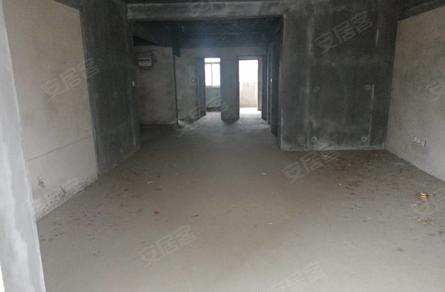 御公馆3室2厅138㎡105万二手房图片