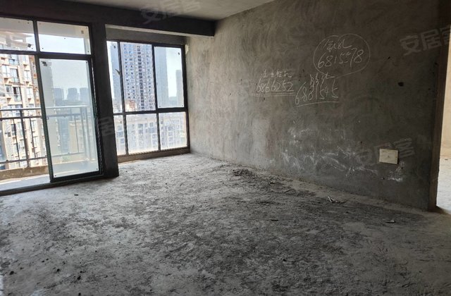 铂金水岸4室2厅127.12㎡48.8万二手房图片